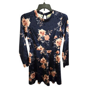 NWOT S Blue floral Taylor & Sage Dress